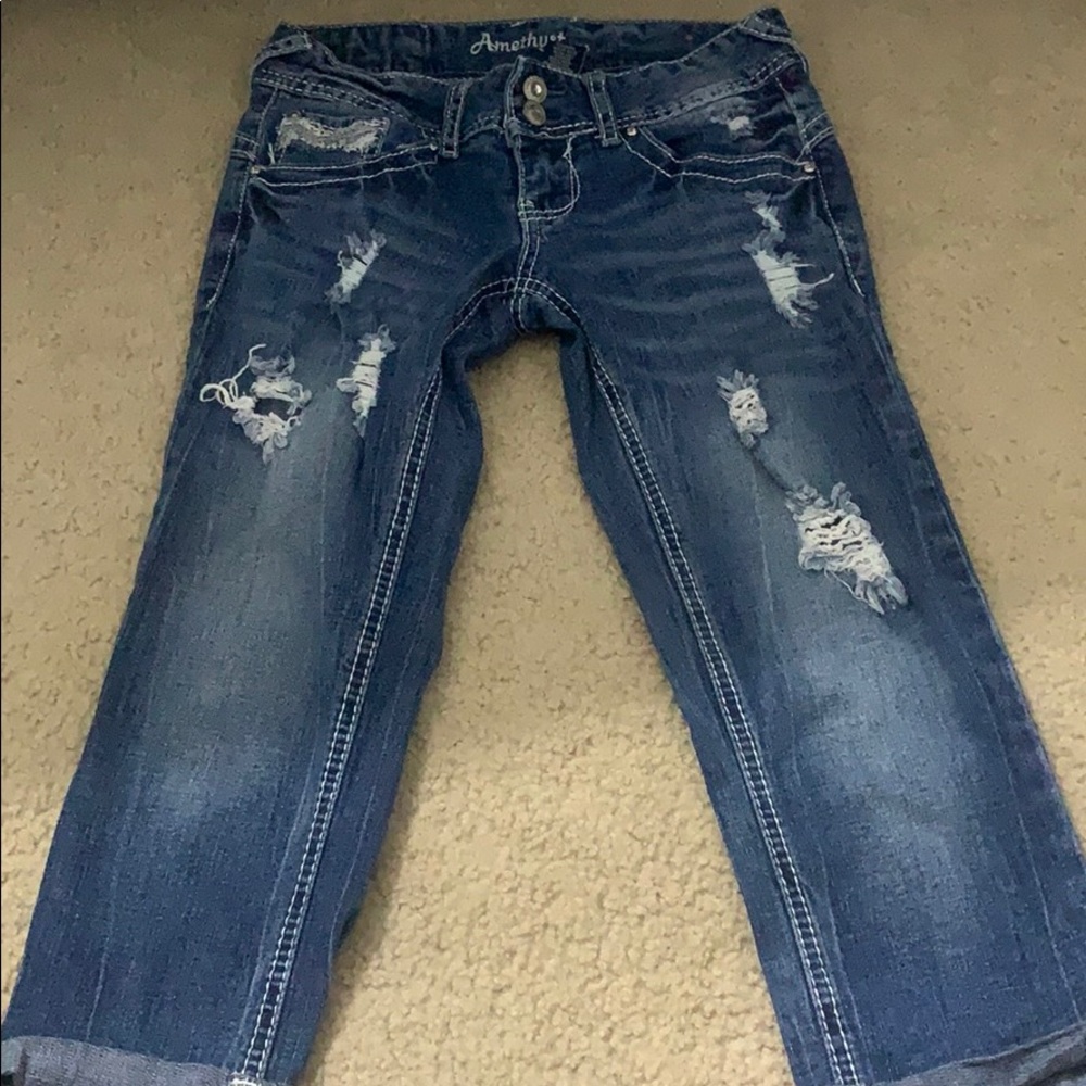 Amethyst capris